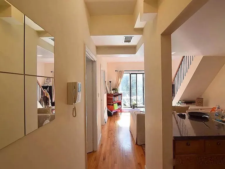 162 Orchard St #6 — Photo 2