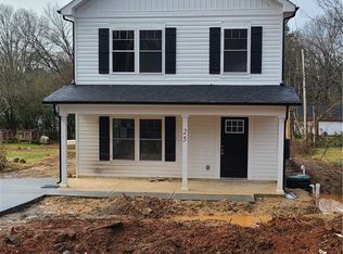 25 Flowe St NW, Concord, NC 28027