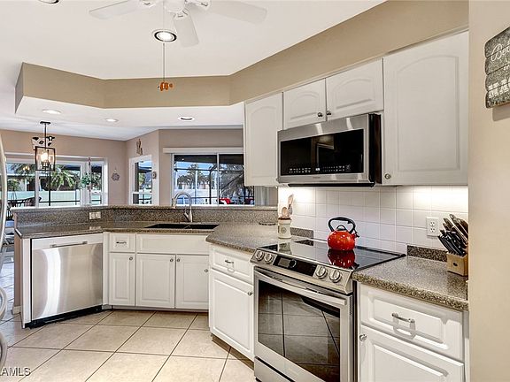 3rd image of 5007 SW 25th Ct