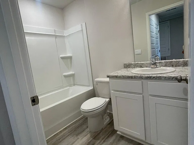 6321 Grove Park Dr — Photo 6