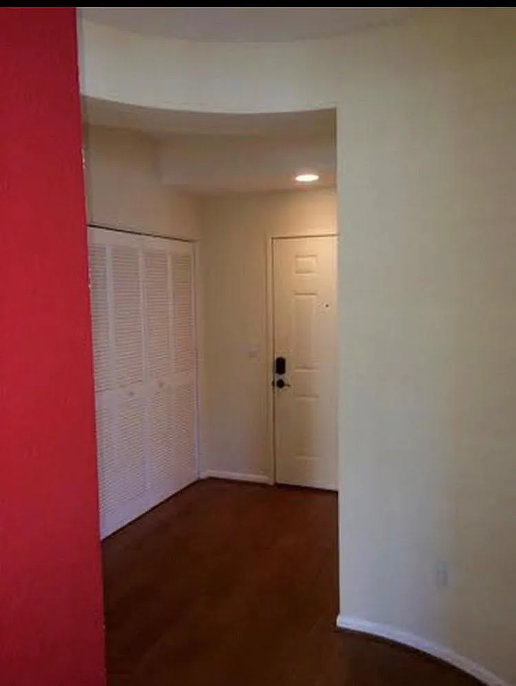 2 bed, 1192 sqft, $2,550 — Photo 3
