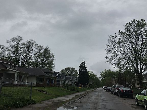 5th image of 430 S Bradley Ave