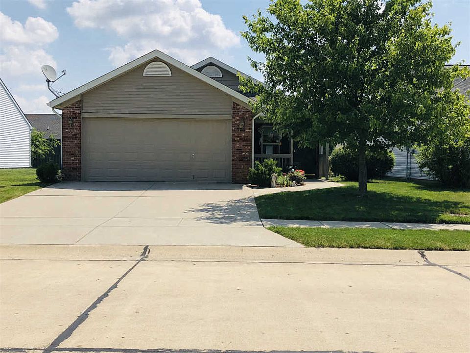 1st image of 389 Blakely Dr