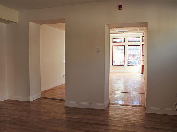 5th image of 1427 E Susquehanna Ave