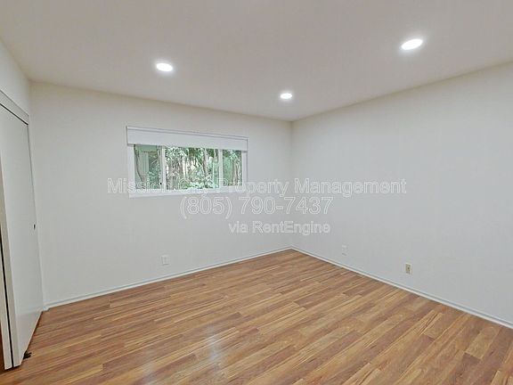 3rd image of 916 San Andres St Unit A