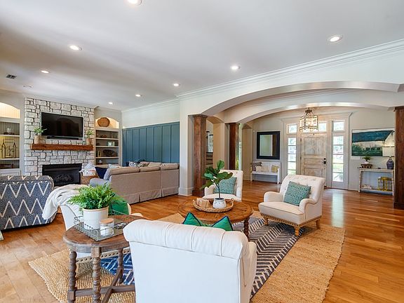 4th image of 4249 Whisperwood Cir
