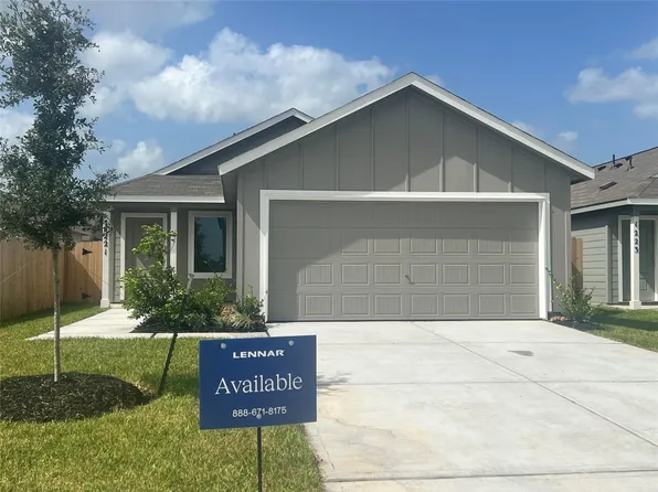 1221 Charlotte Way, Wharton, TX 77488