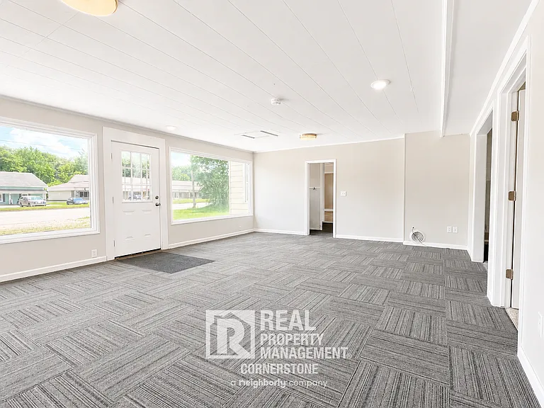 8620 Portage Rd — Photo 16