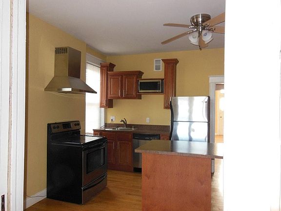 4th image of 4100 Botanical Ave #1F
