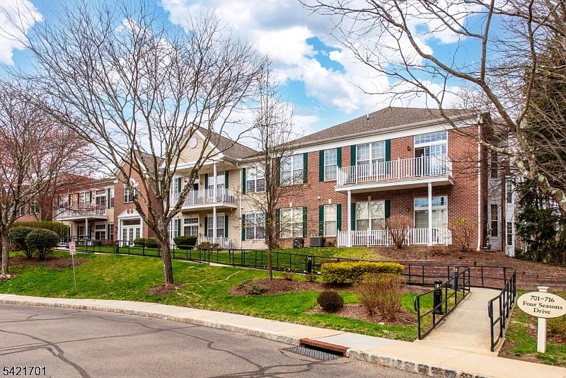 1st image of 703 Four Seasons Dr #703
