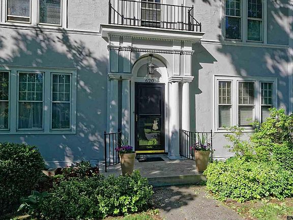 3rd image of 620 Western Ave