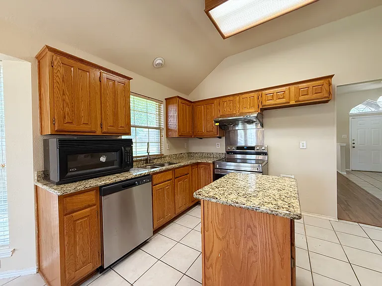 6000 Arlington Dr — Photo 16
