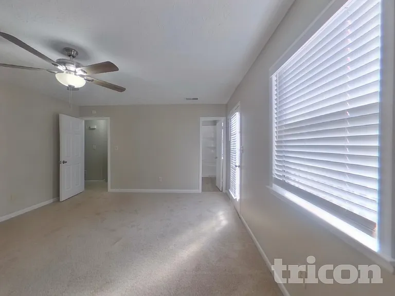 20 Summerfield Ct — Photo 7