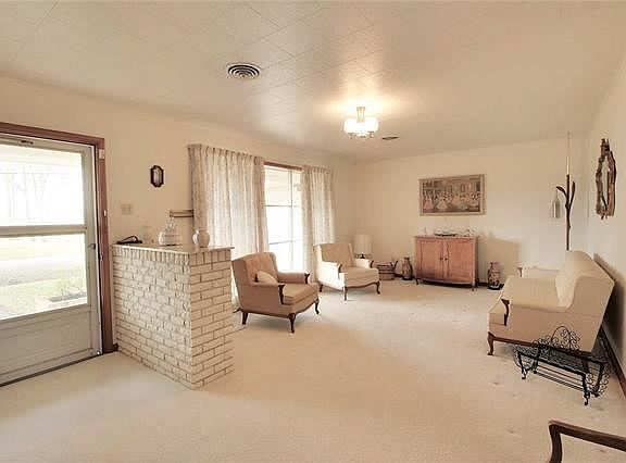 4th image of 858 Marino Dr