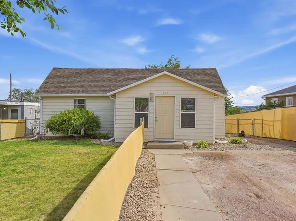 121 E Nowlin St, Rapid City, SD 57701