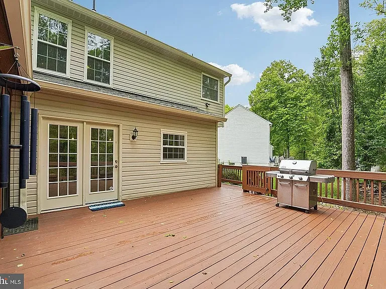 18613 Meadowland Ter — Photo 3