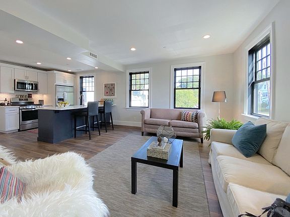 "Dorchester" @ 87 East Ave 2BR 2 1/2 BA (Model Apt for 96 East Ave)