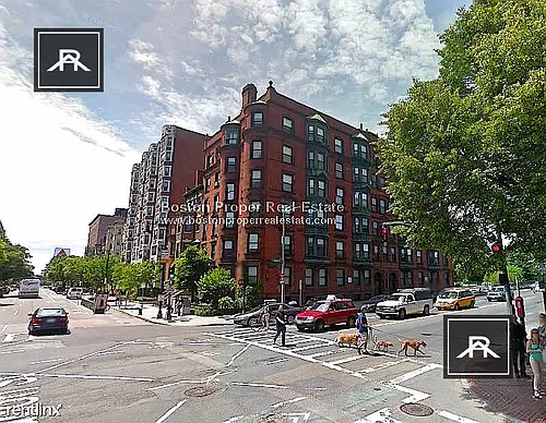 504 Beacon St Photo 1