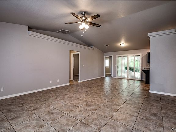 2nd image of 2953 E Casa Bonita