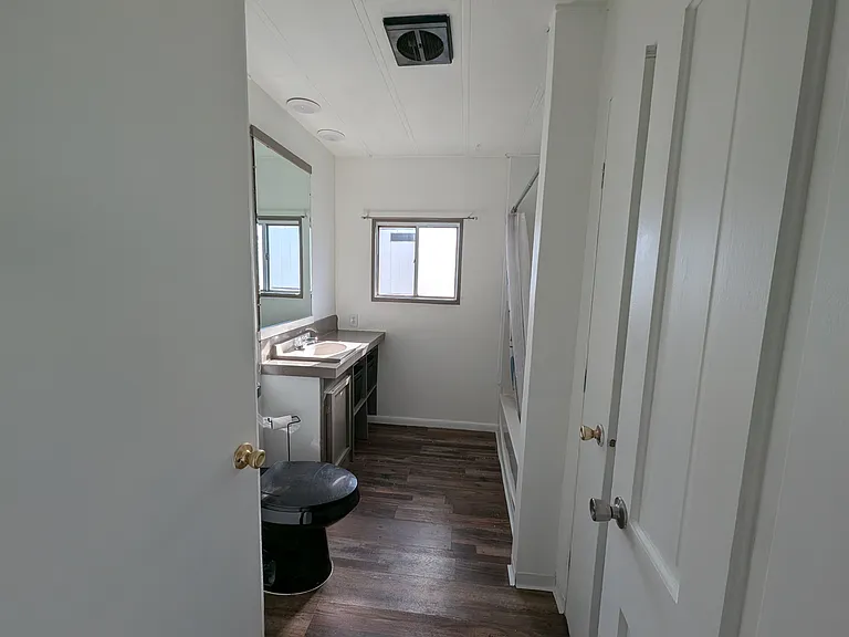 4 Wisconsin Creek Rd #10 — Photo 10