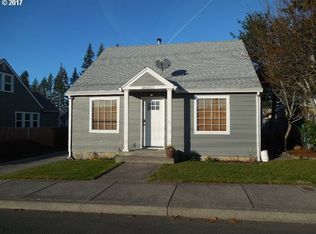 38851 Hood St, Sandy, OR 97055