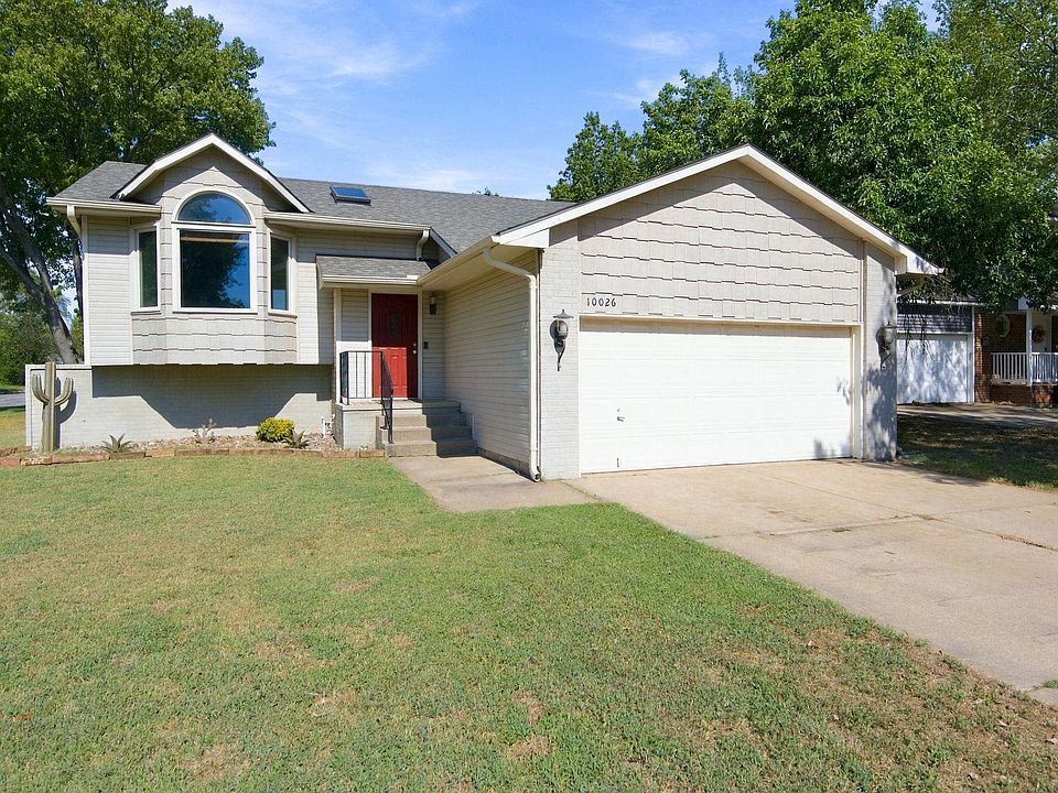 1st image of 10026 W Yosemite Ct