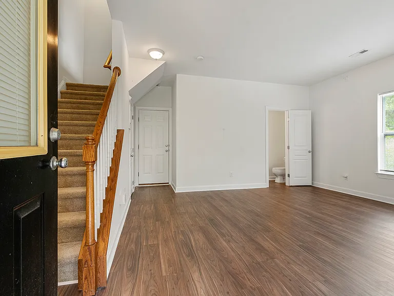 5053 Cary Glen Blvd — Photo 6