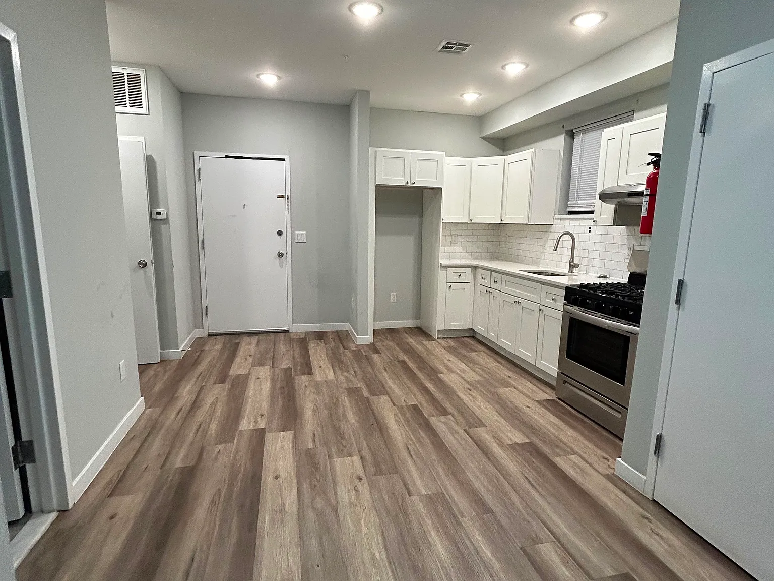 1 bed, $1,800 — Photo 3
