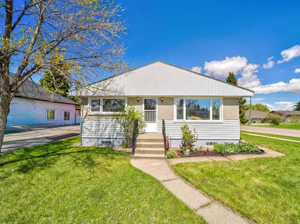 731 S McDougall St, Pincher Creek, AB T0K 1W0