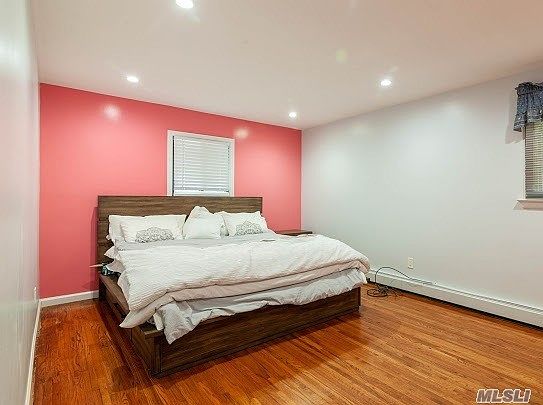 2nd image of 10 Mineola Ave