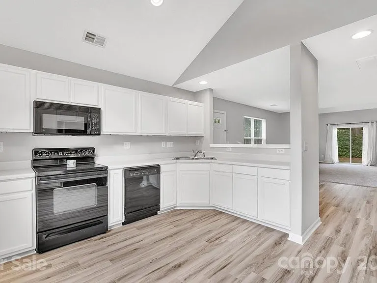 10125 University Park Ln #2601 — Photo 3