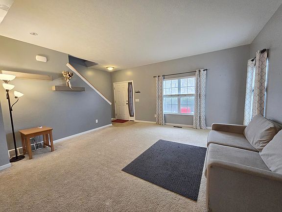 4th image of 7860 Headwater Dr