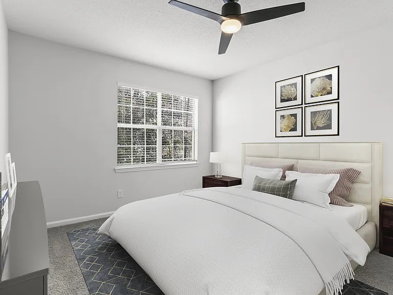 Clover Apartments — Photo 18