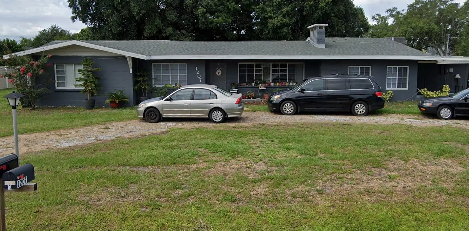 3 bed, 1800 sqft, $2,500 — Photo 1