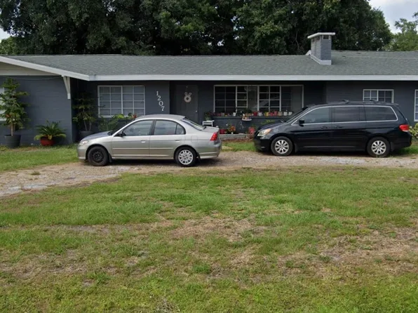 1207 39th Ave W #A, Bradenton, FL 34205