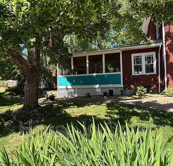 22 Brucemont Cir — Photo 4
