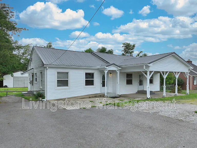 872 W Albert Gallatin Ave — Photo 32