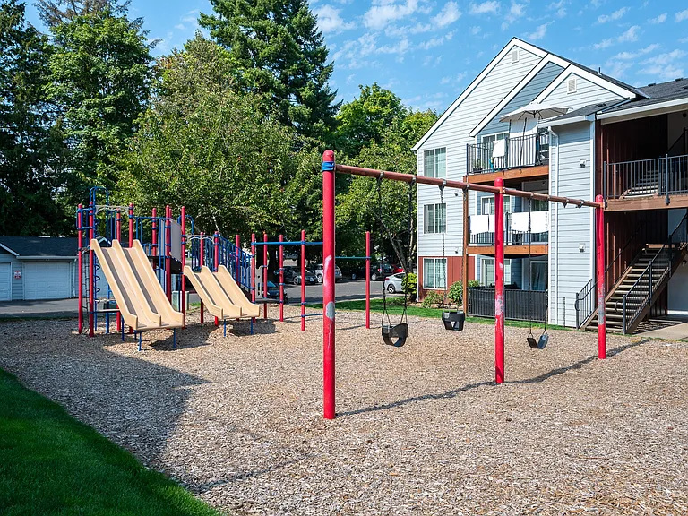 Woodridge Apartments — Photo 21