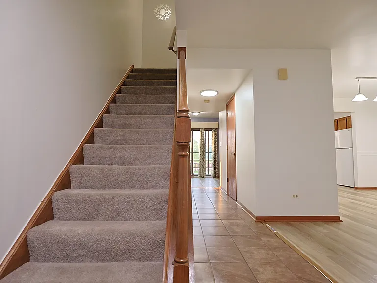 1402 Parkside Dr — Photo 21