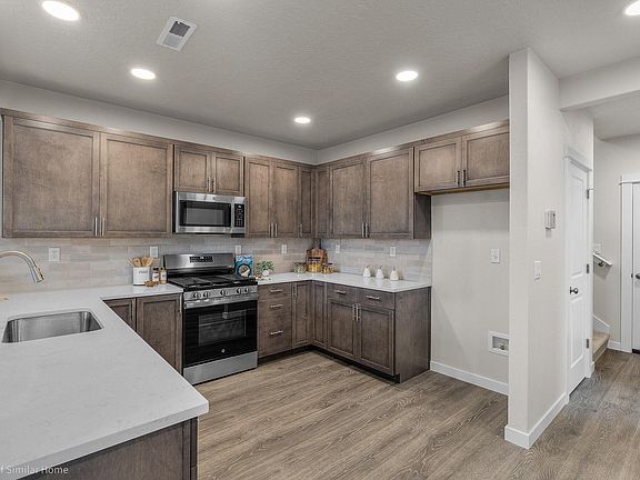 7th image of this home