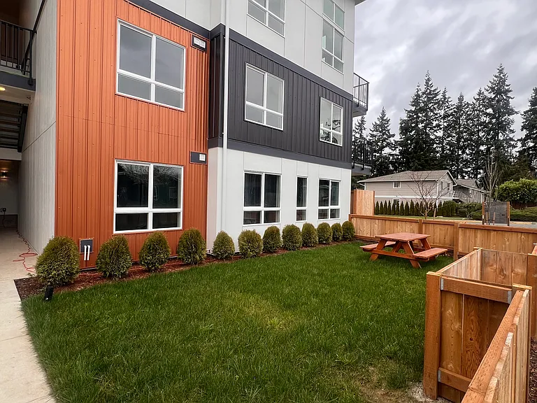 411 N 21st St #202 — Photo 24