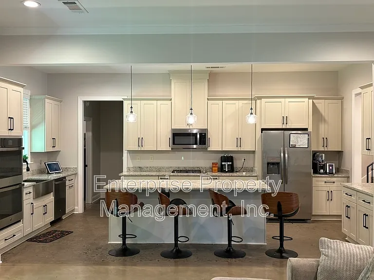 239 McLaughlin Dr — Photo 11