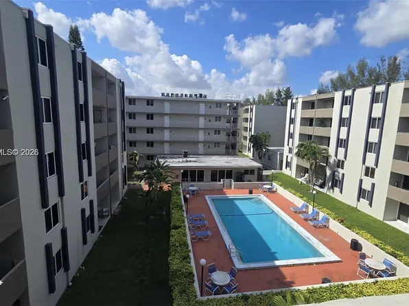 10090 NW 80th Ct APT 1406, Hialeah Gardens, FL 33016