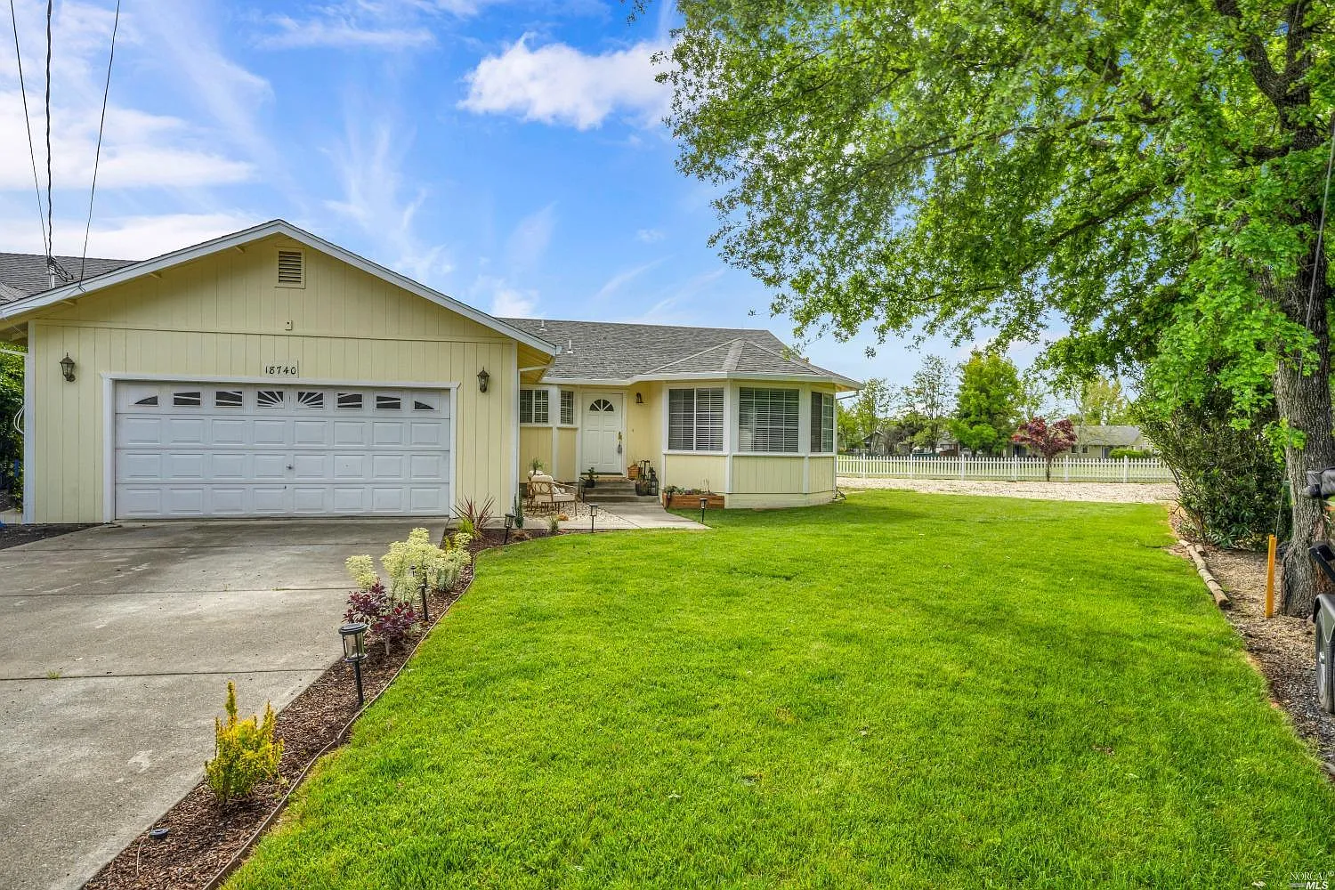 18740 Fairway Point photo 1