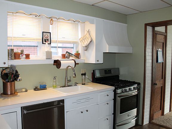 Newer Stainless Appliances
