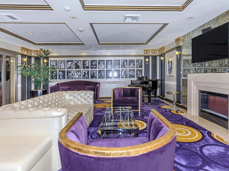 Resident Lounge