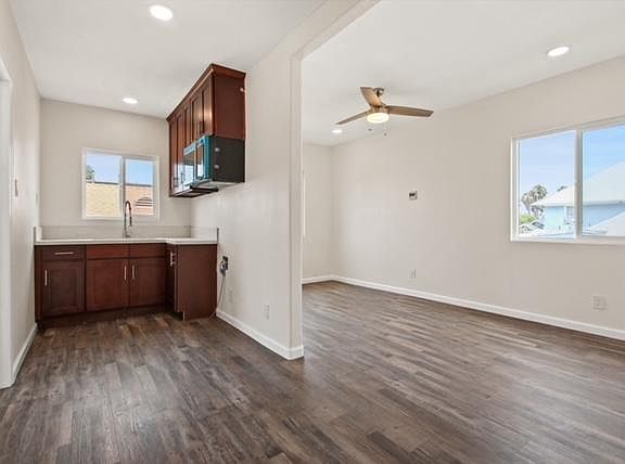 5th image of 1921 E 6th St #1921