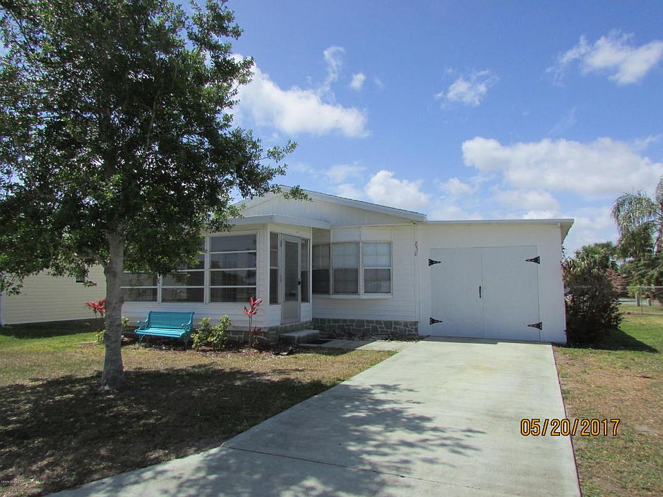 1st image of 838 Hawthorn Cir