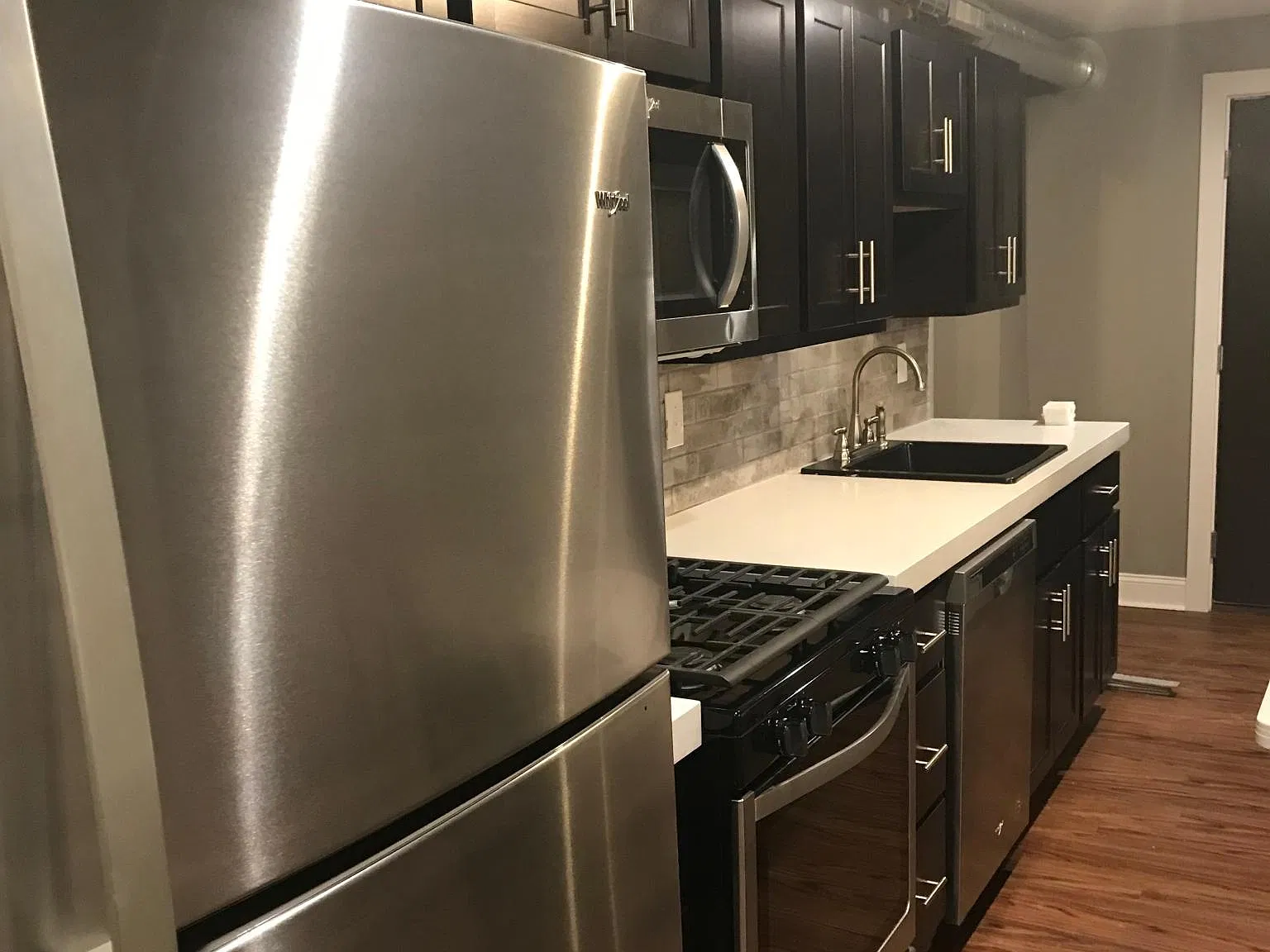 327 N Neville St — Photo 2