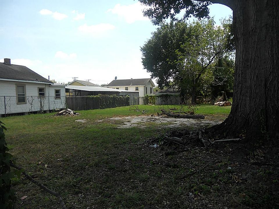 1st image of 7930 Harrisburg Blvd